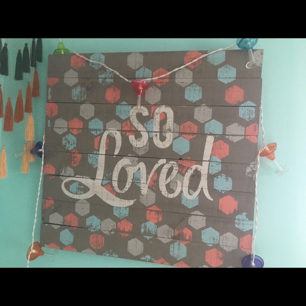 So loved wall decor.